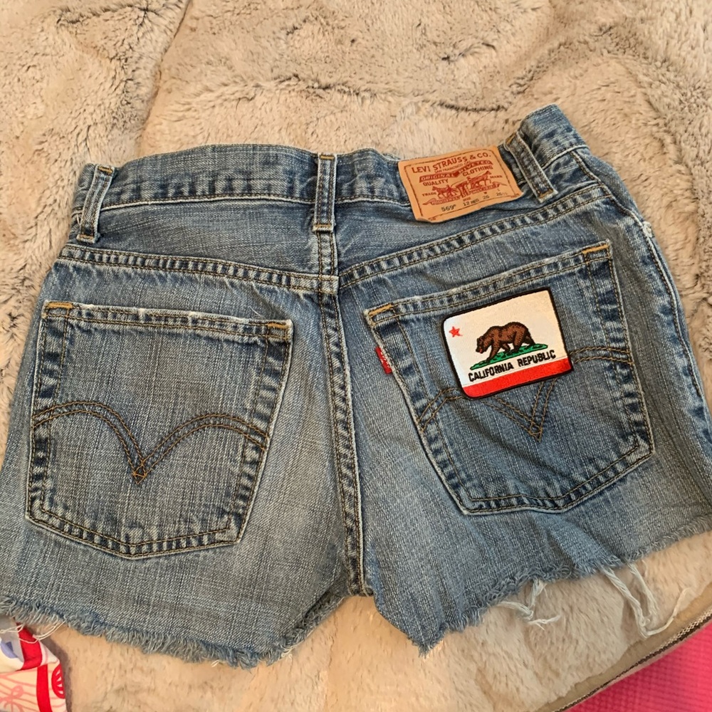 Levi’s cutoff shorts